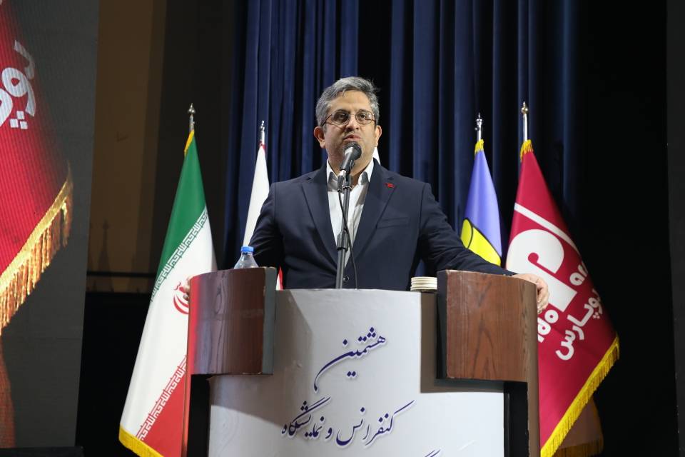 رئیس پژوهشگاه نیرو در هشتمین کنفرانس و نمایشگاه نیروگاه‌های خورشیدی ایران مطرح کرد؛ پیش شرط توسعه انرژی خورشیدی آمادگی شبکه، فناوری بومی و اقتصاد پایدار/ پژوهشگاه نیرو حلقه اتصال دانش، فناوری و نیازهای صنعت برق در توسعه انرژی خورشیدی است